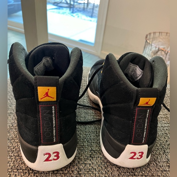 Men’s Jordan Retro 12s Reverse Taxis Size 9 - Picture 5 of 8
